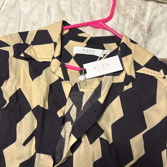 ASTR Wrap Front Tie Waist Long Sleeve Top - Picture 2 of 3